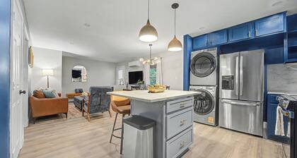 Cozy 2BR Unit Near Mall of Georgia