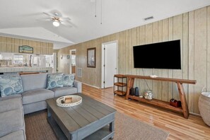 Unclassified image, 4 of 28, button - Beautiful Cherry Grove Beach House (North Myrtle Beach)