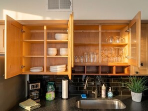 Unclassified image, 3 of 24, button - Stylish 1BR Downtown Balcony Gym Great Location (Cleveland)