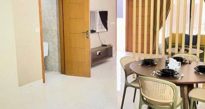 Tranquil 1-bedroom apartment with AC in lively Lahore