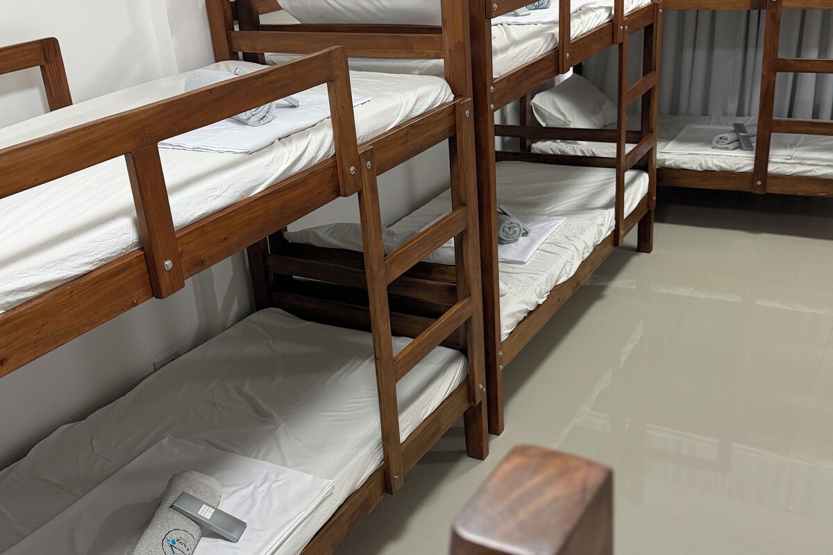 Standard Room, Mixed Dorm, Balcony, City View