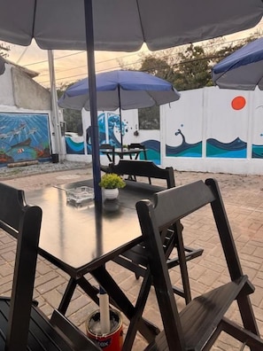 Tempat makan luar