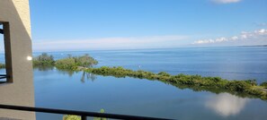 Unclassified image, 4 of 21, button - Cozy 1-bedroom condo in beautiful Hudson with AC. Heated pool and gym access (Hudson)