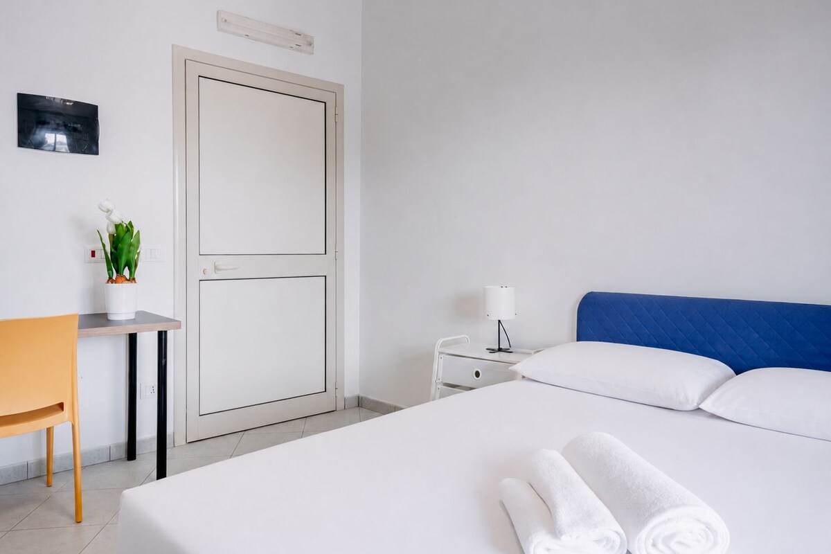 Classic Triple Room, Balcony, Sea View