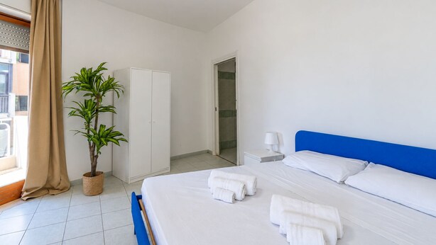 Unclassified image, 1 of 60, button - SOCIAL HUB Siracusa (Siracusa)