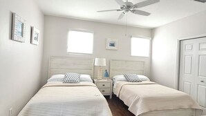 Unclassified image, 3 of 35, button - Welcome to VillaBella, a luxury 5 BR/3BA waterfront home 5 minute drive to beach (Marco Island)