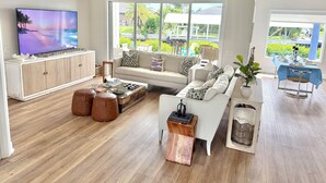 Unclassified image, 2 of 35, button - Welcome to VillaBella, a luxury 5 BR/3BA waterfront home 5 minute drive to beach (Marco Island)