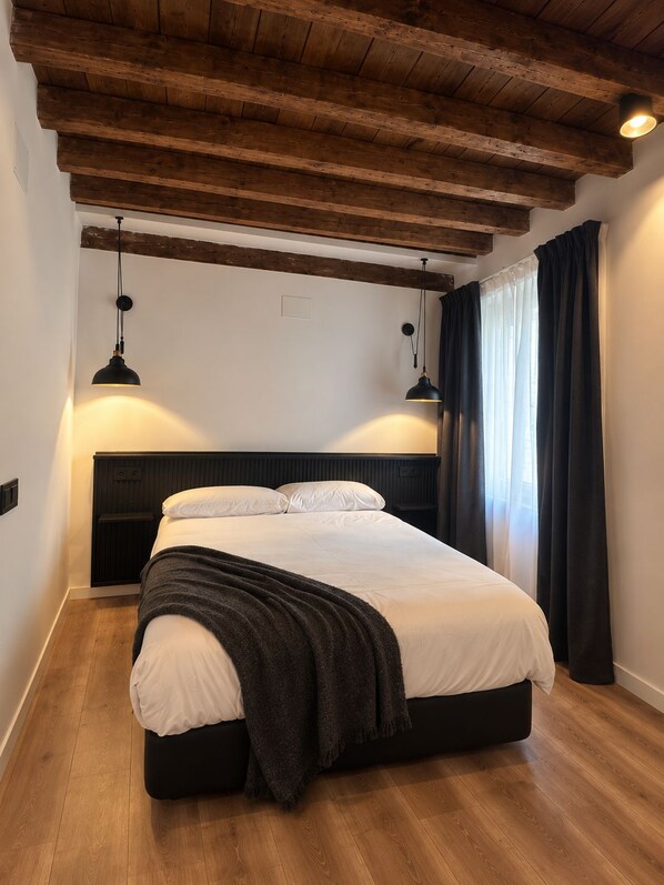 Unclassified image, 1 of 10, button - Hotel San Juan, in the heart of Soria (Soria)