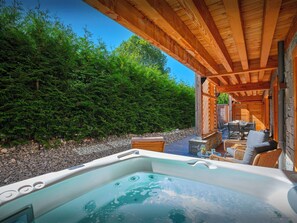 Unclassified image, 4 of 14, button - Lodge Ubuntu - modern apartment with a hot tub - OVO Network (Châtel)