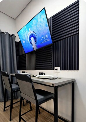 Imagem sem classificação, 2 de 8, botão