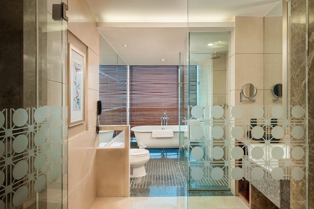 Superior Single Room, City View