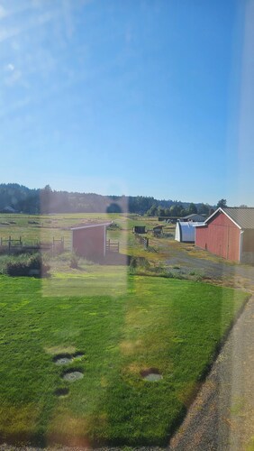 Welcome To Maura's Travel Luxury Farm Experience