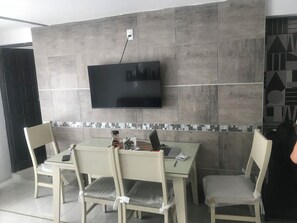 Dining - Comfortable ANELAITH Room for 1 or 2 people near the AIRPORT (Ciudad de México)