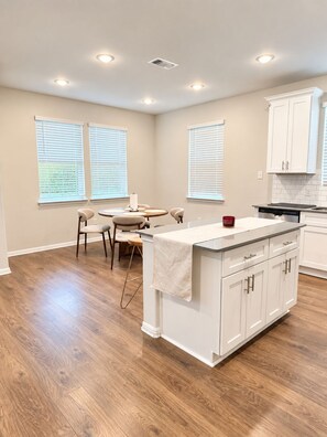 Unclassified image, 4 of 26, button - 3BR Kyle Home, Pool Access, Grill & Fast Wi-Fi (Kyle)