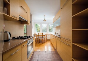 Private kitchen - Metro Stokłosy Harmony Apartment (Warszawa)