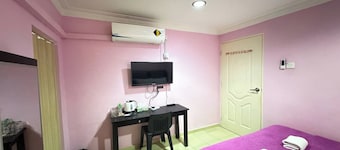 Darul Salam Orkid INN By Zuzu