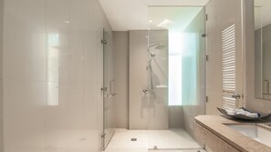 Unclassified image, 5 of 7, button - Cozy 1-bedroom hotel with AC in tranquil Patong Khathu (Patong)