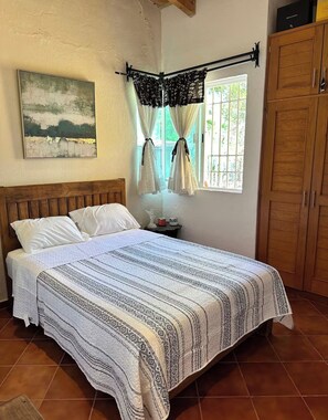 Room - The perfect place to spend the weekend, with a game room in Tequisquiapan, Querétaro! (Tequisquiapan)