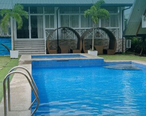 Unclassified image, 2 of 43, button - Paragos Silvinas Cabin 2 (Tagaytay City)