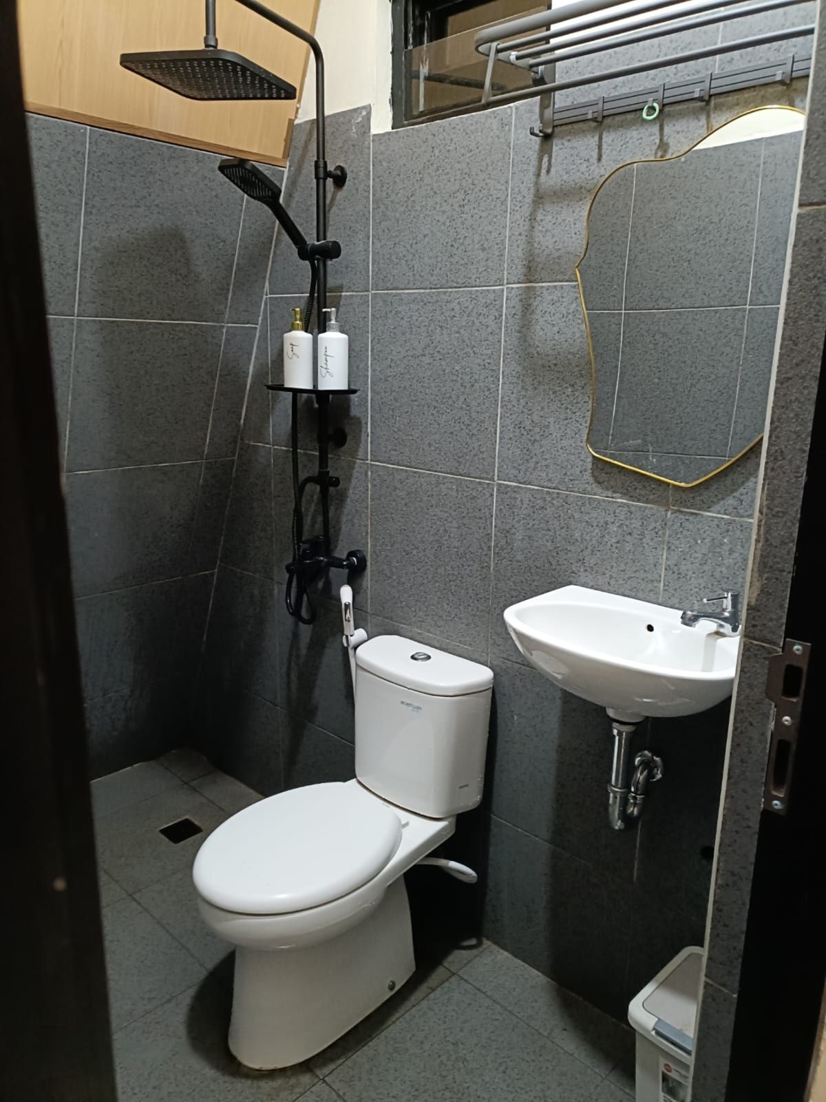 Cabin, 1 Bedroom | Bathroom | Shower, free toiletries, towels, soap