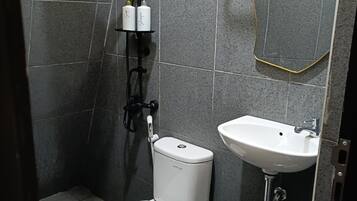 Cabin, 1 Bedroom | Bathroom | Shower, free toiletries, towels, soap