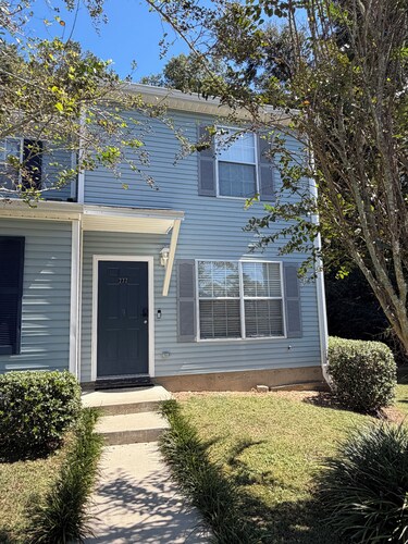 7 minutes to FSU/FAMU - Townhouse - Pool Access