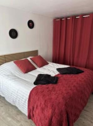 Room - Alsatian Apartment—Pets Allowed (Willer-sur-Thur)