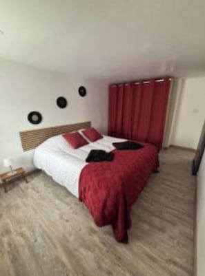 Room - Alsatian Apartment—Pets Allowed (Willer-sur-Thur)