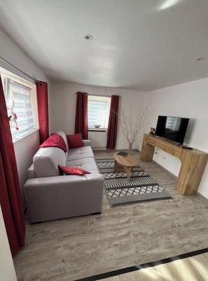 Living area - Alsatian Apartment—Pets Allowed (Willer-sur-Thur)
