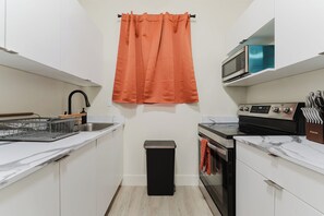 Private kitchen - Designer 2BR - Little Havana - 5 min to Brickell (Miami)