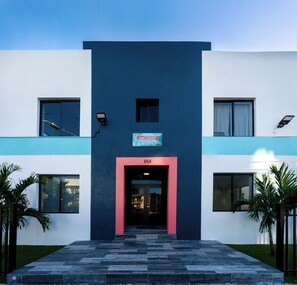 Exterior - Designer 2BR - Little Havana - 5 min to Brickell (Miami)