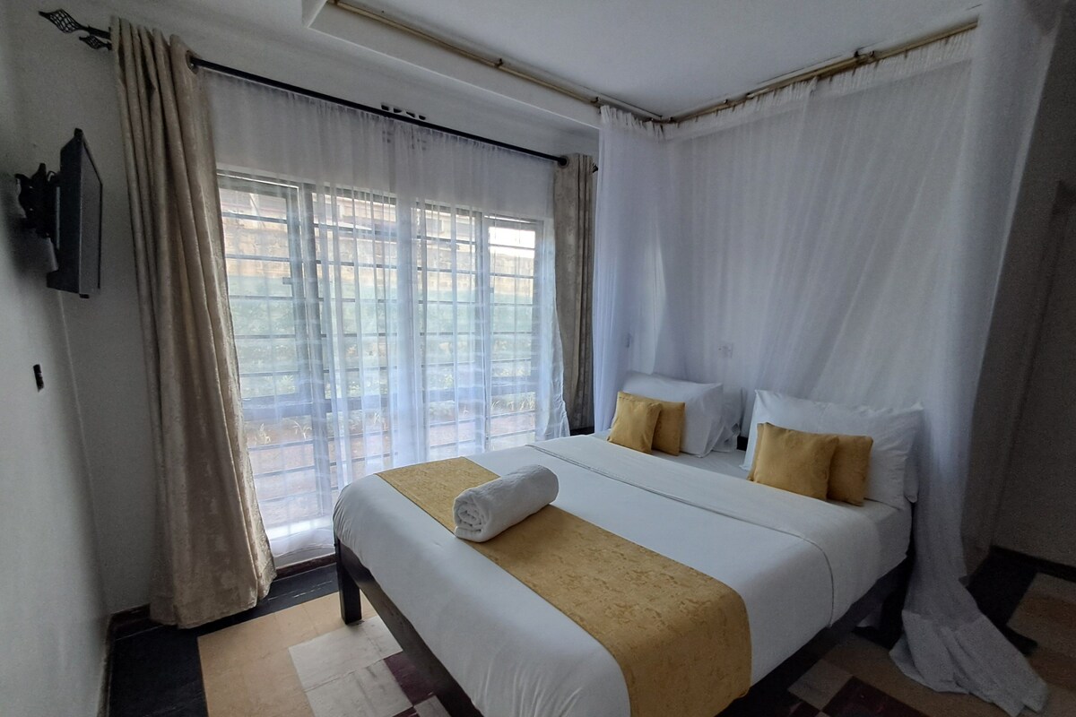 Standard Double Room, Garden View