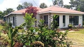 Unclassified image, 3 of 15, button - Blubird Guest House (Kitale)