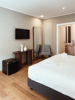 Ảnh chưa phân loại, 4 trong số 6 ảnh, nút