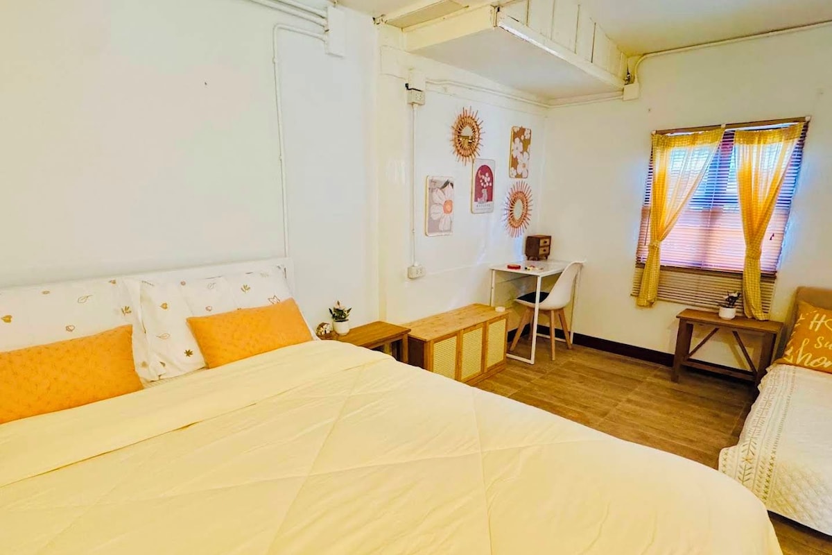 Habitación doble Confort, aire acondicionado, vista al jardín | Escritorio, espacio para trabajar con laptop y wifi gratis 