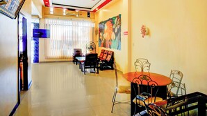 Ảnh chưa phân loại, 2 trong số 32 ảnh, nút