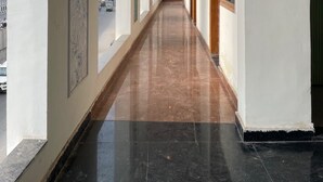 Ảnh chưa phân loại, 5 trong số 23 ảnh, nút