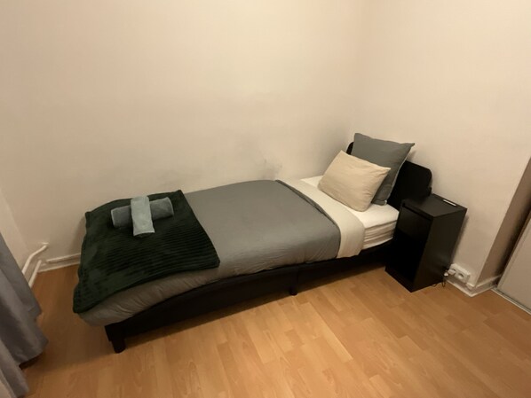 Immagine non classificata, 1 di 7, pulsante