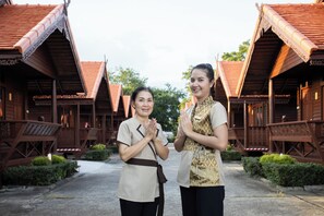 Ảnh chưa phân loại, 2 trong số 45 ảnh, nút