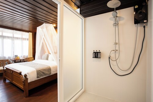 Vijitra Boutique Hotel