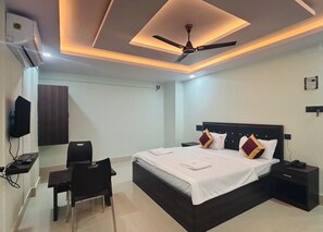 Unclassified image, 4 of 18, button - Townhouse Oak Phaltan Formerly (Phaltan)