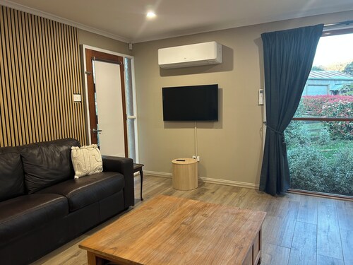 Bywater Farmstay - Pet Friendly by the River
