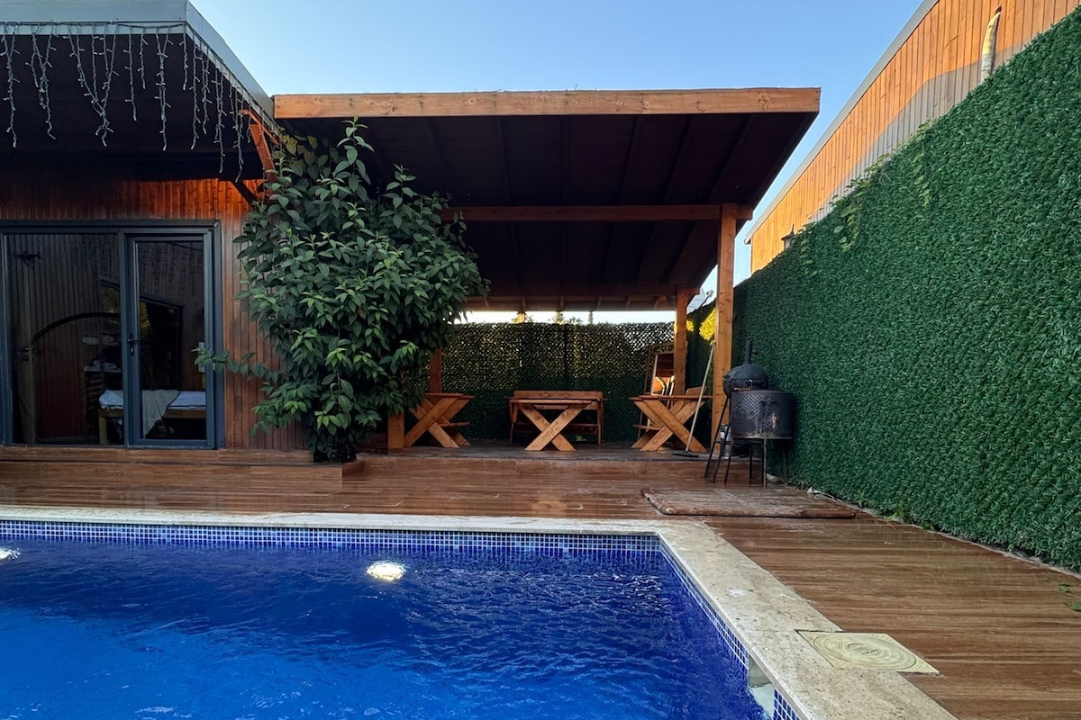 Deluxe-Suite, Terrasse, Poolblick | Pool