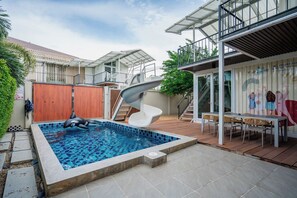Pemandangan dari kamar
