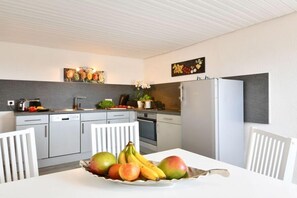 Untagged - A Country House Dinkelbach Object 1 (Lindau-Bodolz)