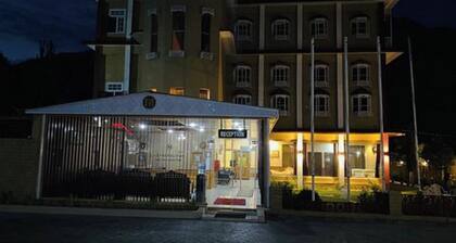 The Metropolitan Hotel