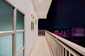 Ảnh chưa phân loại, 3 trong số 37 ảnh, nút