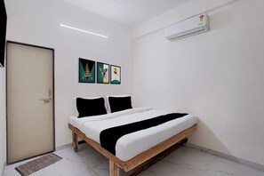 Unclassified image, 2 of 33, button - Hotel O BAMU University Road Aurangabad (Aurangabad)