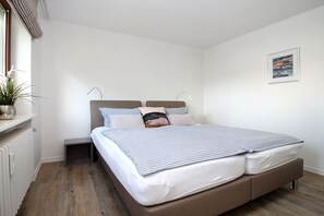 Unclassified image, 3 of 21, button - Holiday apartment in Sylt with 3 bedrooms (Sylt \/ OT Westerland)