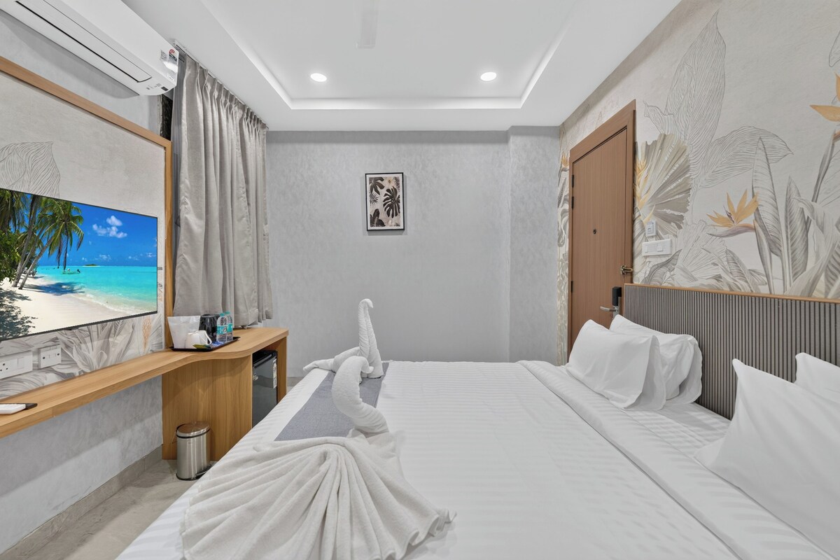 Deluxe Double Room, City View